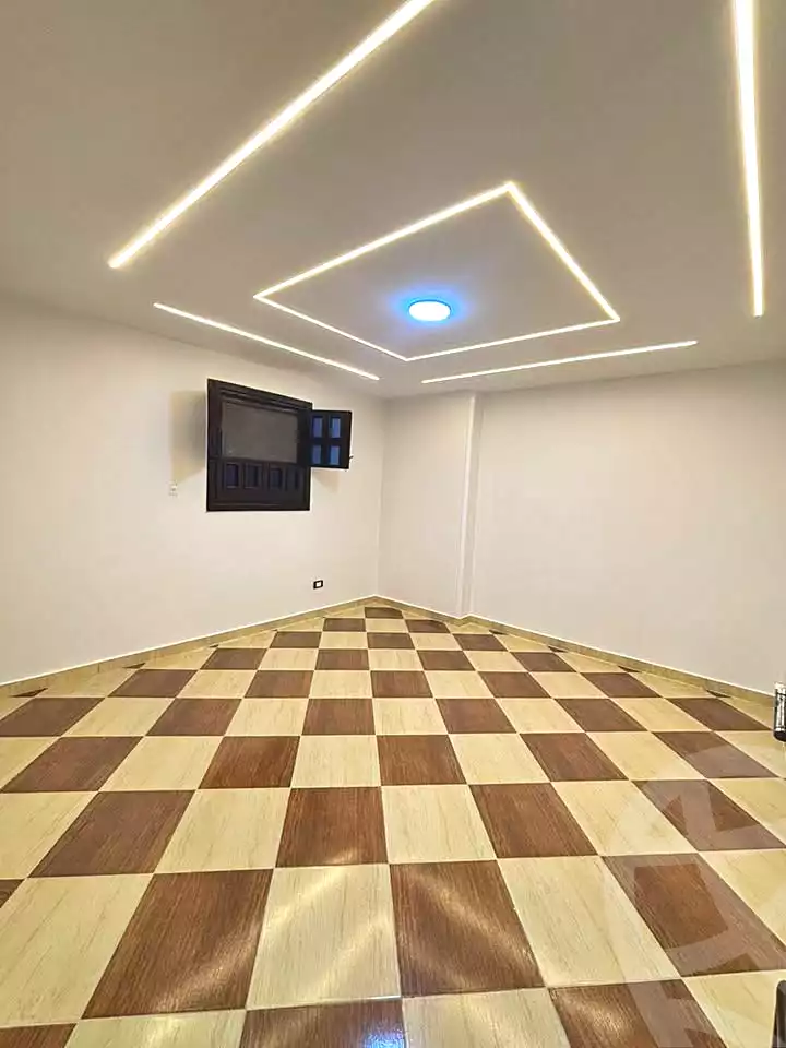https://aqarmap.com.eg/ar/listing/7173458-for-sale-alexandria-el-asafra-shr-45