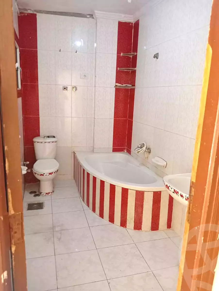 https://aqarmap.com.eg/ar/listing/7173642-for-rent-alexandria-al-agamy-lbytsh-al-nouqrashi-st