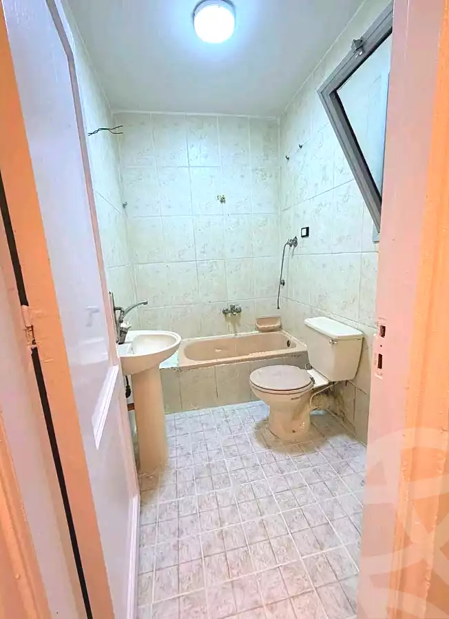 https://aqarmap.com.eg/en/listing/7174044-for-sale-alexandria-al-agamy-shataa-el-nakheel