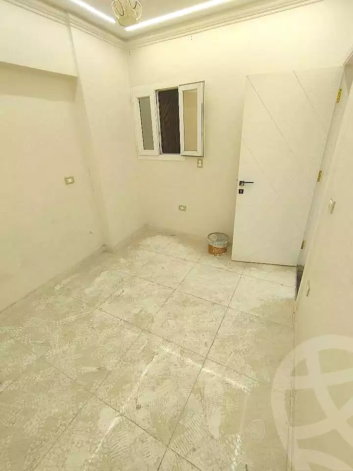 https://aqarmap.com.eg/ar/listing/7174073-for-sale-alexandria-el-asafra-l-sfr-bhry