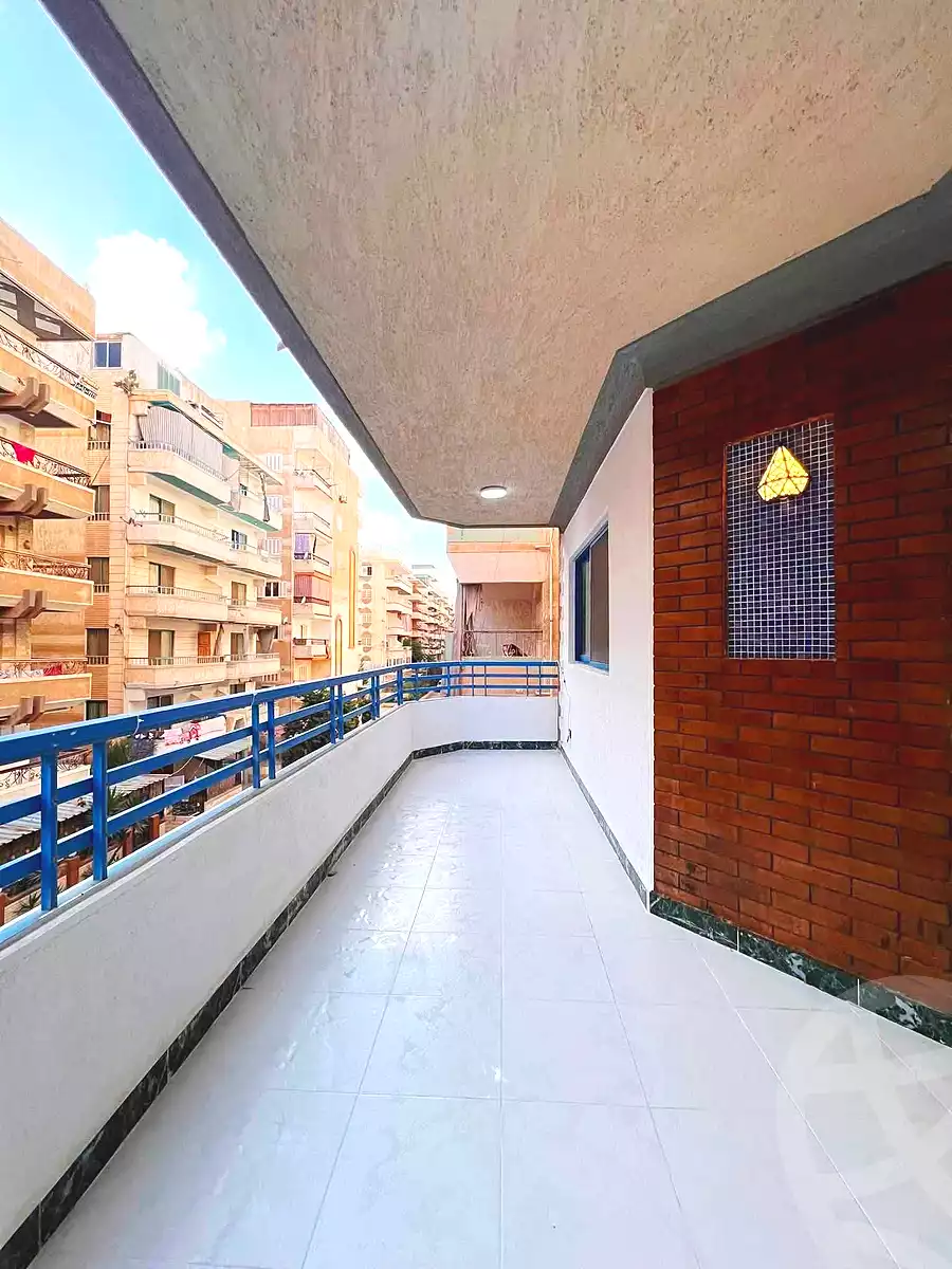https://aqarmap.com.eg/ar/listing/7174414-for-sale-alexandria-al-agamy-shataa-el-nakheel