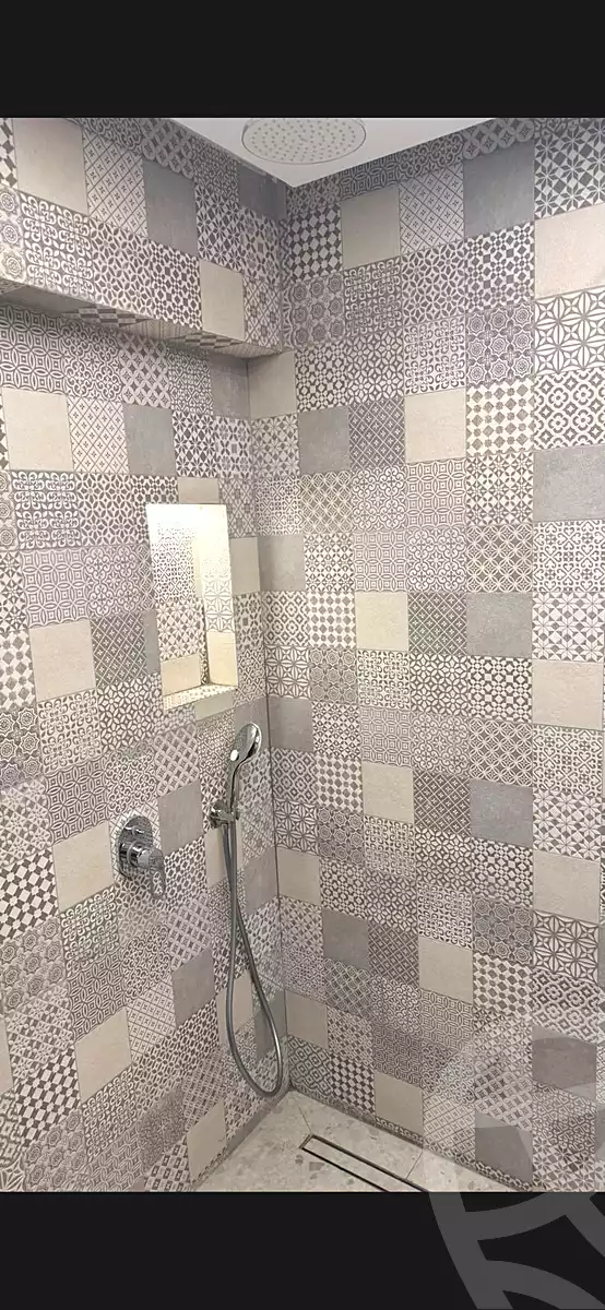 https://aqarmap.com.eg/en/listing/7174456-for-sale-cairo-shoubra-corniche-el-nile-st