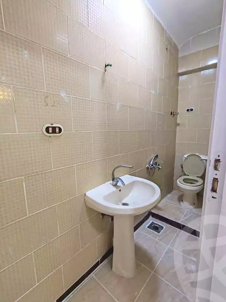 https://aqarmap.com.eg/ar/listing/7174474-for-sale-alexandria-al-agamy-shataa-el-nakheel