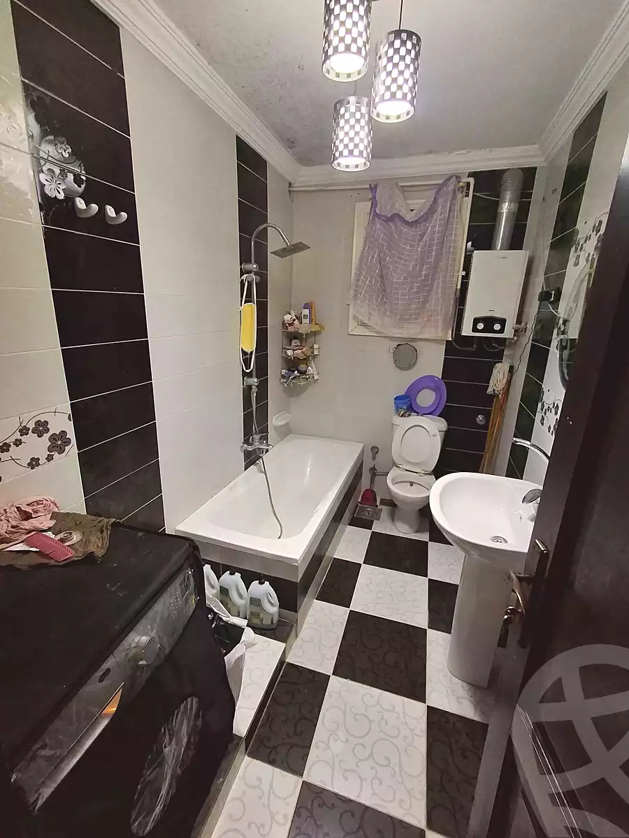 https://aqarmap.com.eg/en/listing/7174508-for-sale-alexandria-lsywf-el-falki