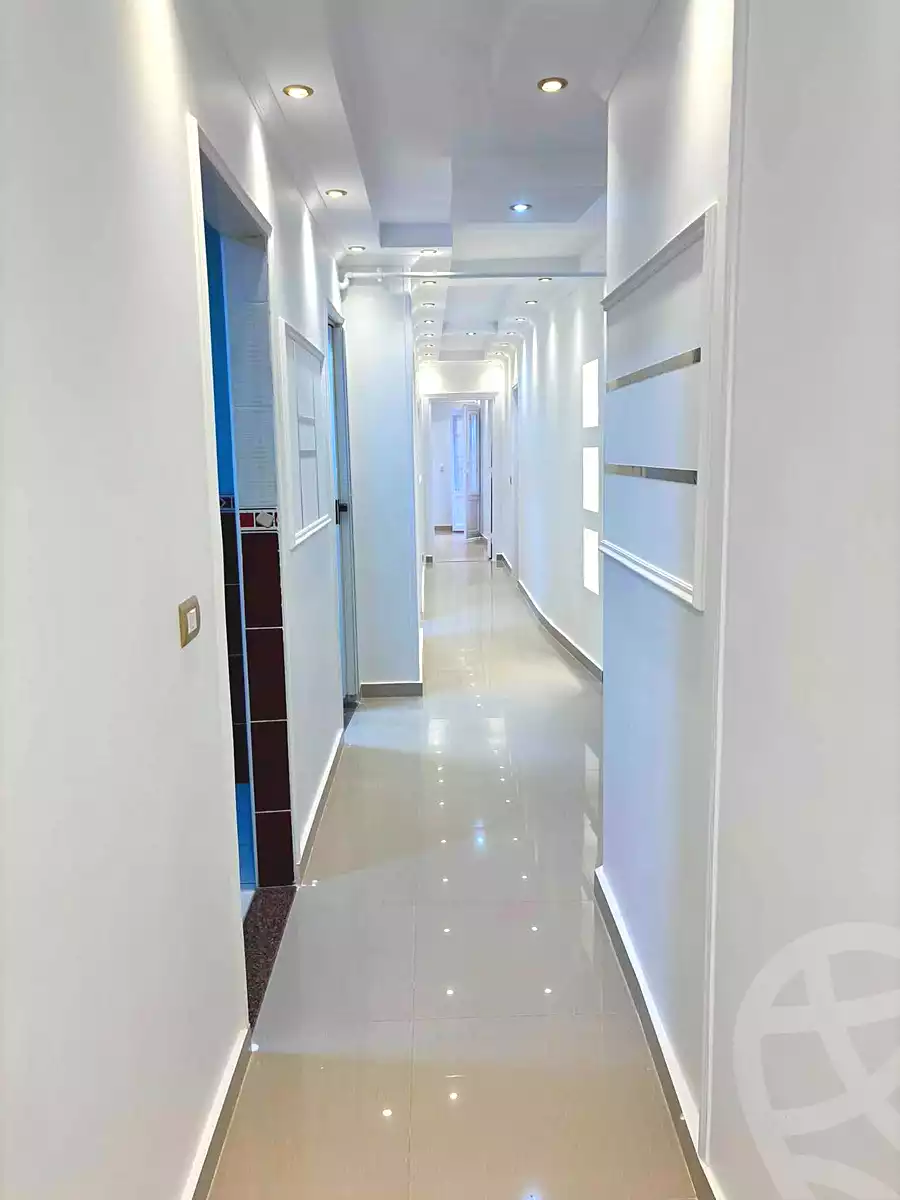 https://aqarmap.com.eg/ar/listing/7174593-for-sale-alexandria-sydy-bshr-sydy-bshr-bhry-shr-mhmwd-l-yswy