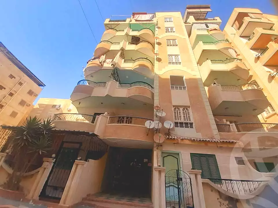 https://aqarmap.com.eg/ar/listing/7174684-for-sale-alexandria-al-agamy-shataa-el-nakheel