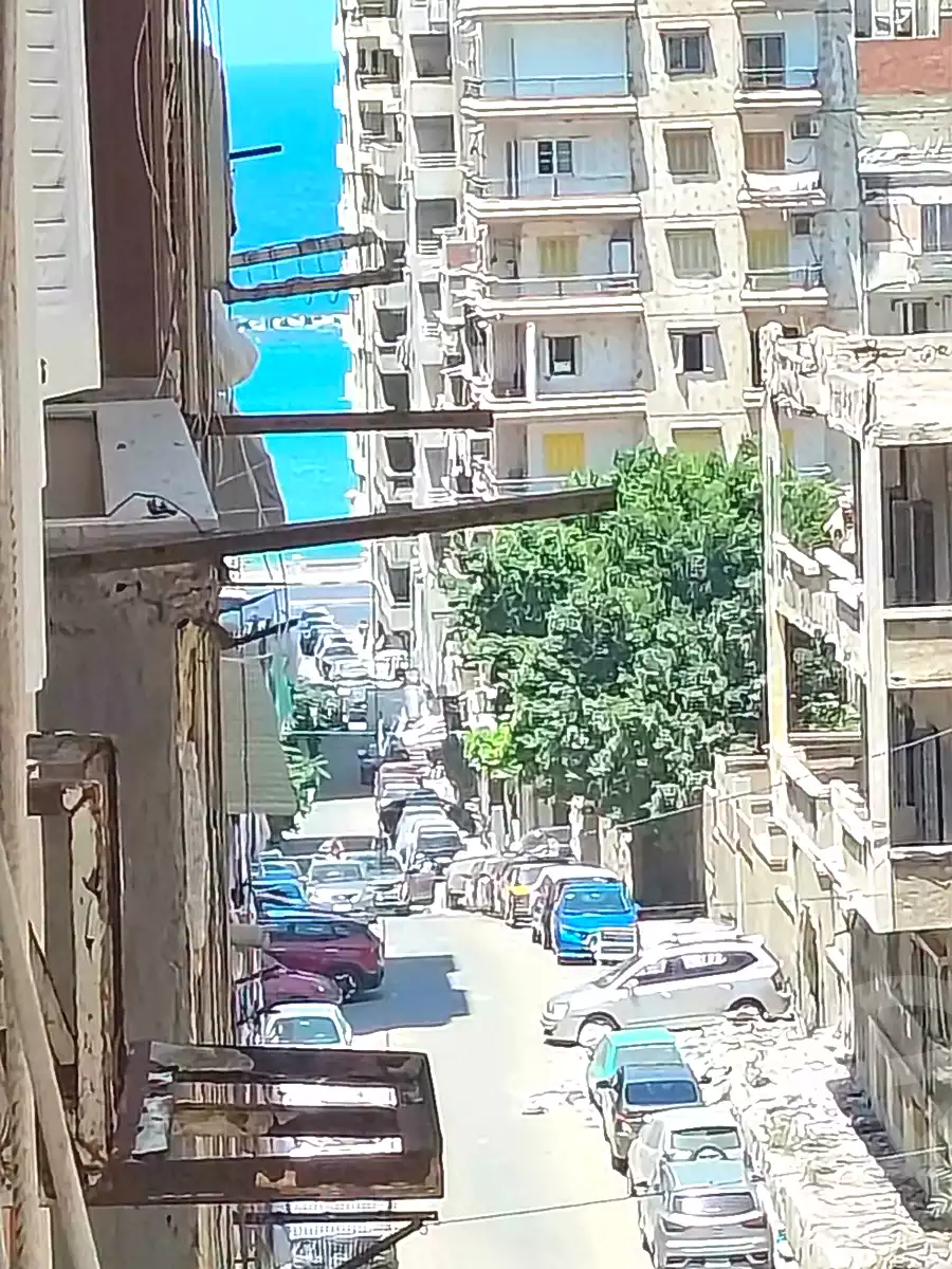 https://aqarmap.com.eg/en/listing/7174764-for-sale-alexandria-sydy-bshr-sydy-bshr-bhry-street-17