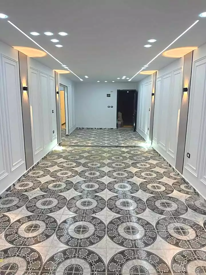 https://aqarmap.com.eg/en/listing/7174954-for-sale-alexandria-al-agamy-el-hanouvel-radwan-st