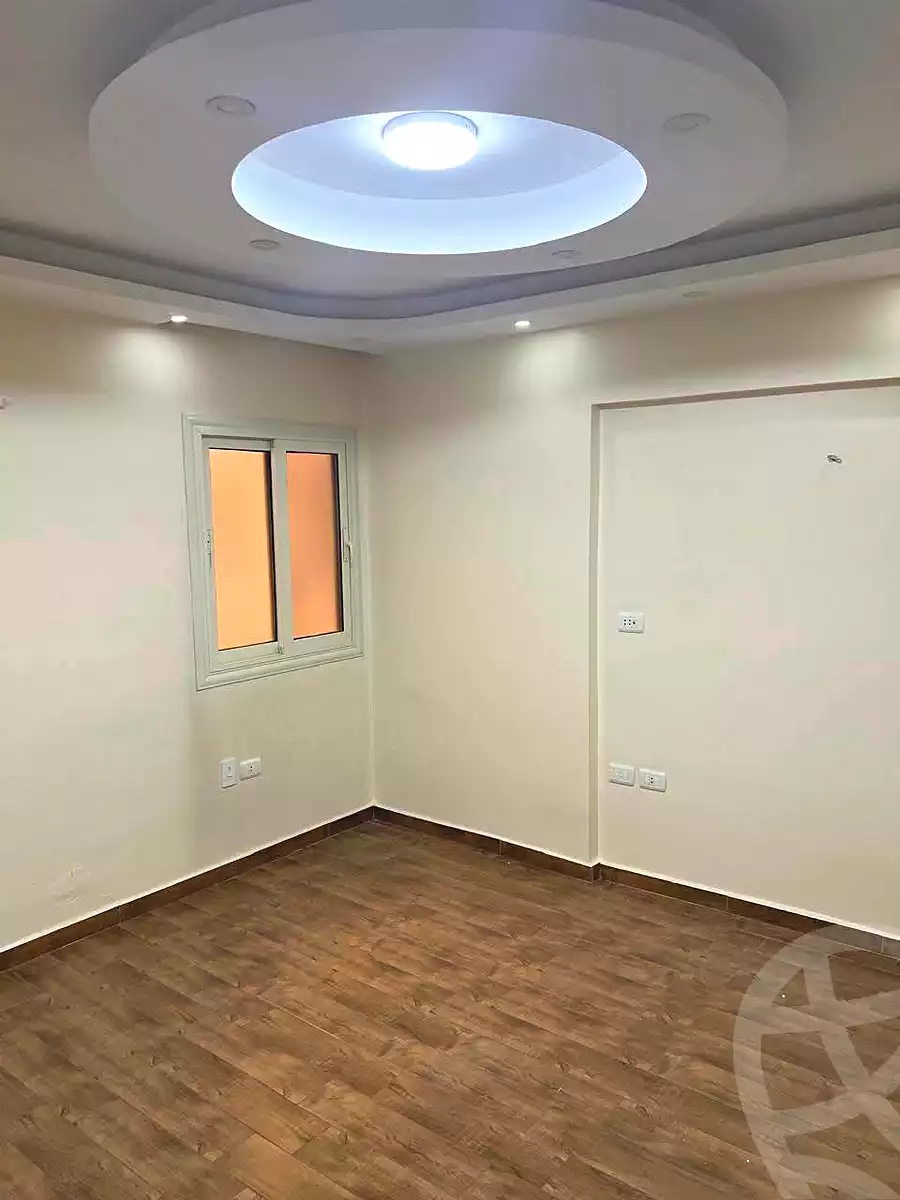 https://aqarmap.com.eg/ar/listing/7175183-for-rent-cairo-helwan-mostafa-fahmy-st