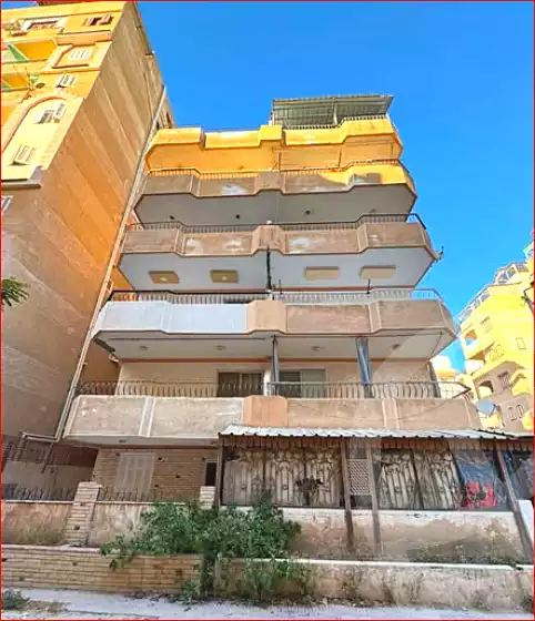 https://aqarmap.com.eg/en/listing/7175352-for-sale-alexandria-al-agamy-shataa-el-nakheel