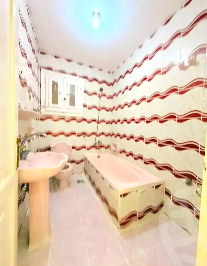 https://aqarmap.com.eg/ar/listing/7175788-for-sale-alexandria-al-agamy-shataa-el-nakheel