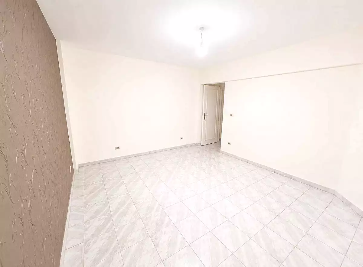 https://aqarmap.com.eg/ar/listing/7176069-for-rent-alexandria-smouha-14th-of-may-st