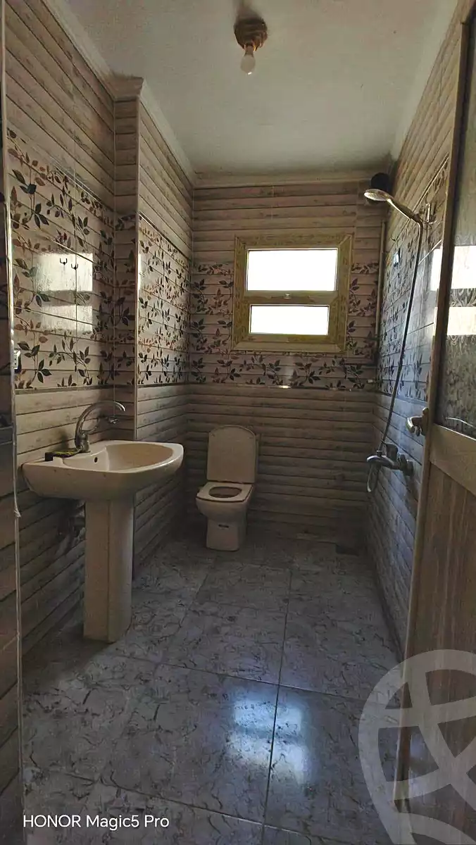 https://aqarmap.com.eg/ar/listing/7176249-for-sale-cairo-helwan-helwan-el-sharkeya-mostafa-safwat-st