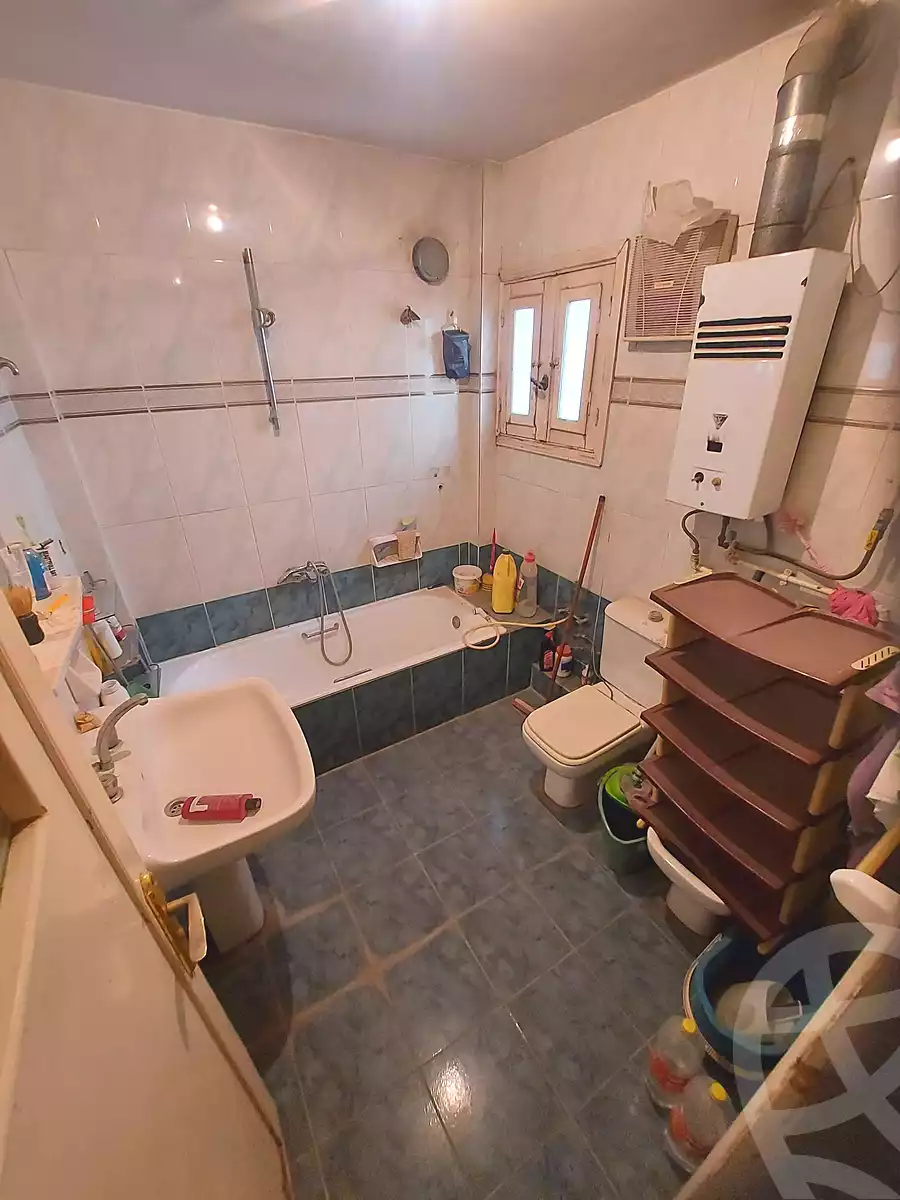 https://aqarmap.com.eg/en/listing/7176507-for-sale-cairo-helwan-helwan-el-sharkeya-borhan-st