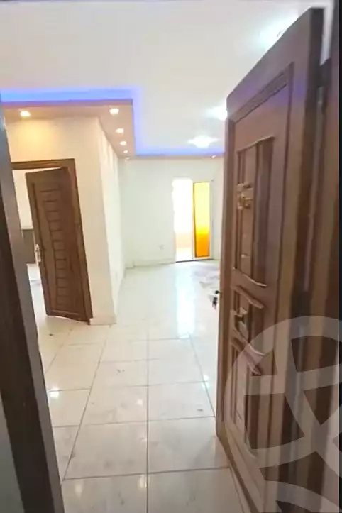 https://aqarmap.com.eg/ar/listing/7177035-for-rent-cairo-ain-shams-yn-shms-lgrby