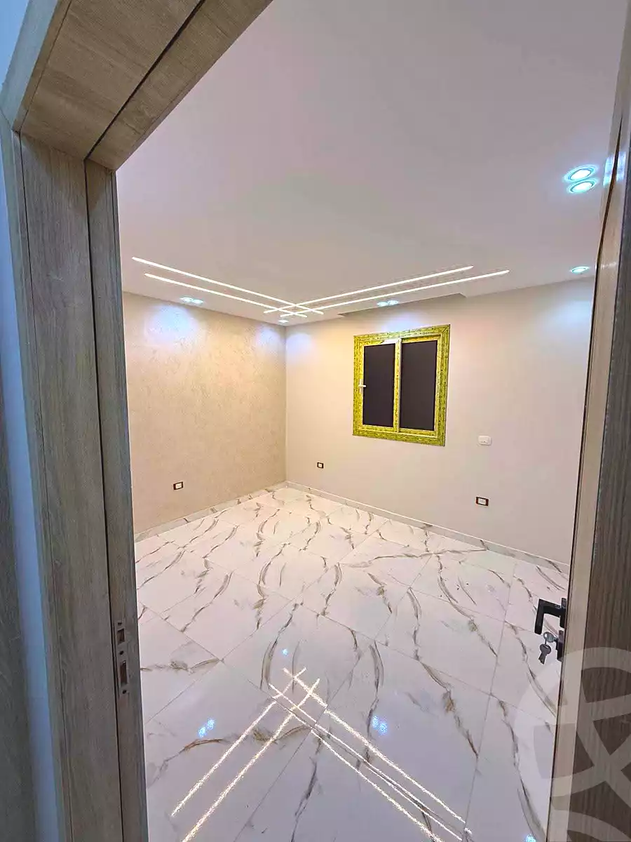 https://aqarmap.com.eg/ar/listing/7177052-for-sale-cairo-el-haram-el-lebeny-soltan-khattab-st