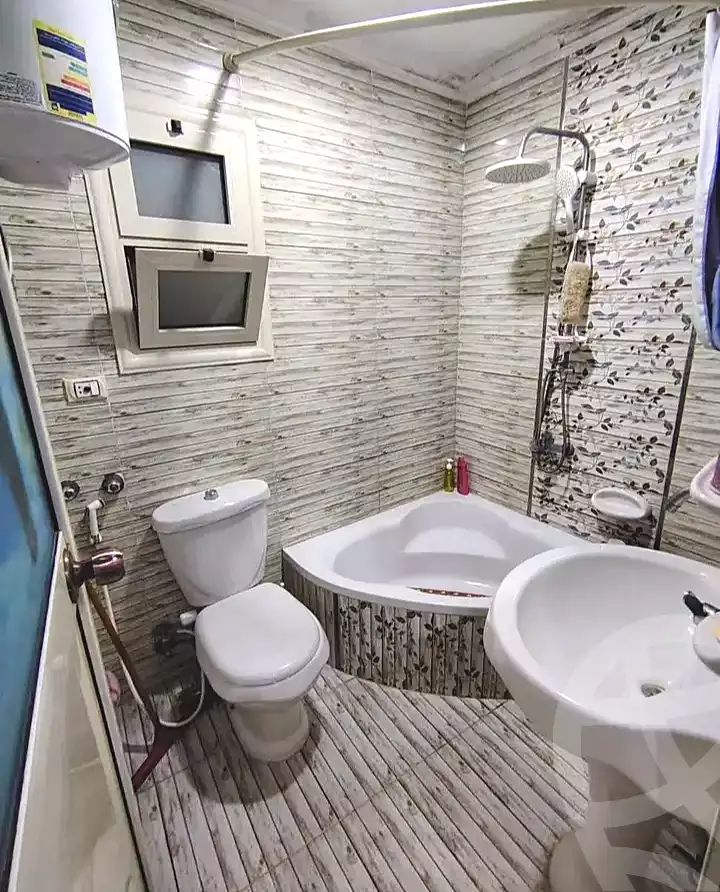 https://aqarmap.com.eg/ar/listing/7177047-for-sale-alexandria-lsywf-el-falki