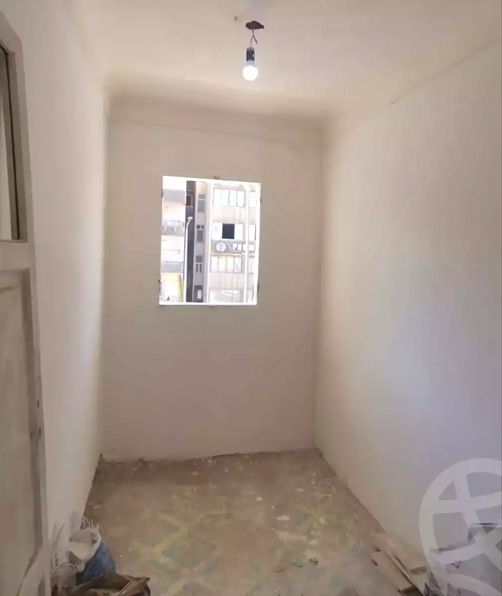 https://aqarmap.com.eg/en/listing/7177107-for-sale-alexandria-lsywf-al-saaeh-sq