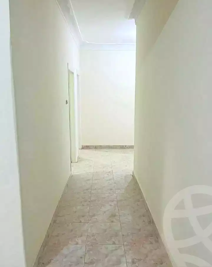 https://aqarmap.com.eg/ar/listing/7177296-for-sale-alexandria-al-agamy-bw-ywsf