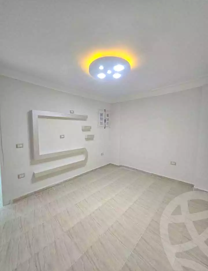 https://aqarmap.com.eg/ar/listing/7177489-for-sale-alexandria-al-agamy-lbytsh-el-hay-st