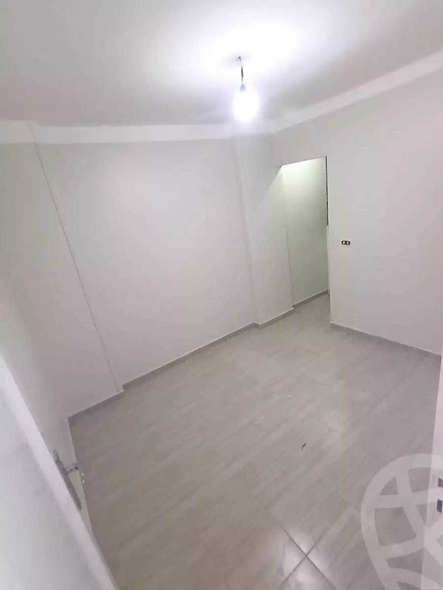 https://aqarmap.com.eg/en/listing/7177601-for-sale-alexandria-al-agamy-el-hanouvel-yathreb-st