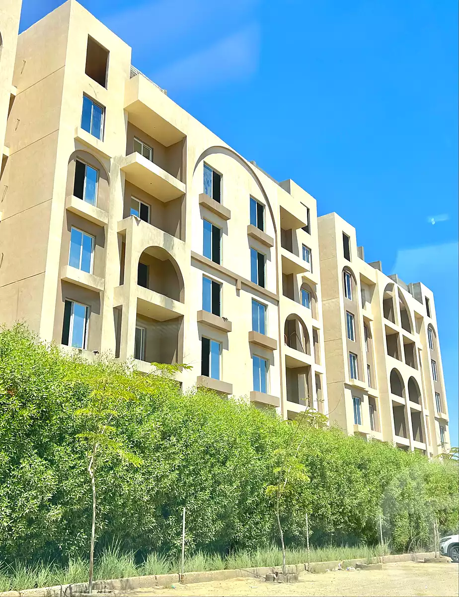 https://aqarmap.com.eg/ar/listing/7178498-for-sale-cairo-6th-of-october-hadaeq-october-compounds-green-city-compound-qebaa