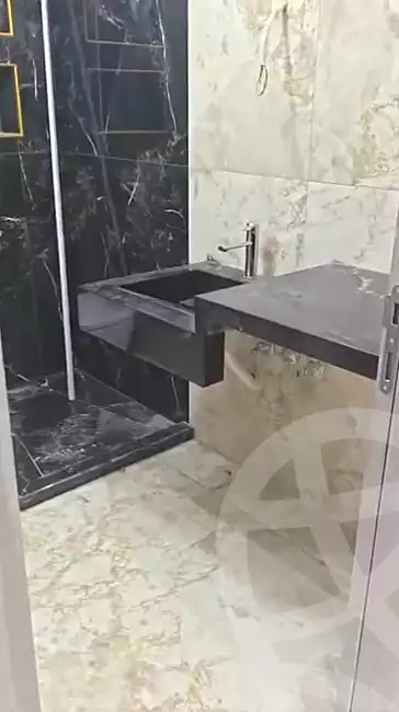 https://aqarmap.com.eg/ar/listing/7178672-for-rent-alexandria-moharram-bey