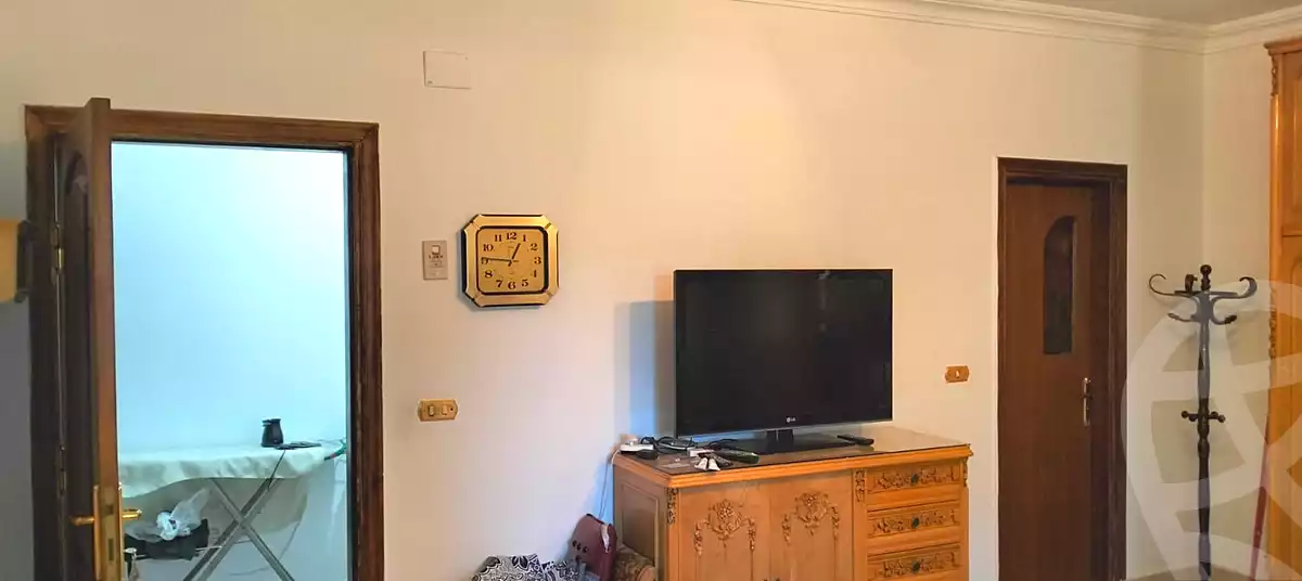 https://aqarmap.com.eg/en/listing/7178854-for-sale-cairo-new-cairo-first-settlement-mhwr-mstfy-kml