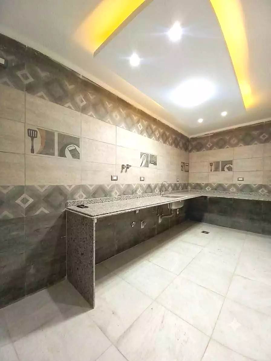 https://aqarmap.com.eg/ar/listing/7179211-for-sale-alexandria-al-agamy-lbytsh-mohamed-el-fardi-st
