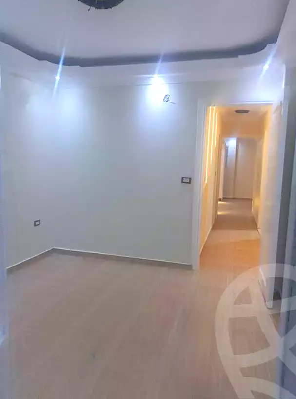https://aqarmap.com.eg/ar/listing/7179394-for-sale-alexandria-el-asafra-l-sfr-bhry