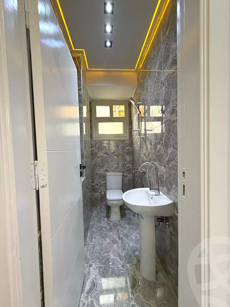 https://aqarmap.com.eg/ar/listing/7179523-for-sale-cairo-6th-of-october-el-ahyaa-neighborhood-3rd-al-hay-al-thalith-st