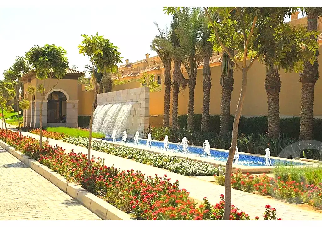 https://aqarmap.com.eg/en/listing/7179635-for-sale-cairo-new-administrative-capital-r4-la-vista-city