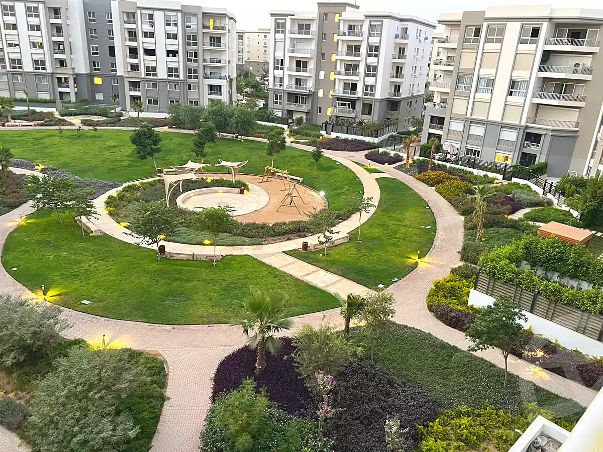 https://aqarmap.com.eg/ar/listing/7179659-for-rent-cairo-new-cairo-compounds-hyde-park-centre-ville-hyde-park
