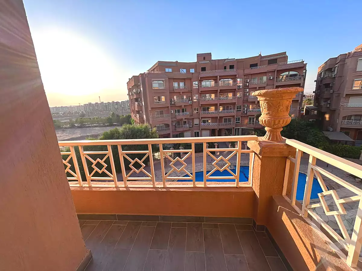 https://aqarmap.com.eg/ar/listing/7179987-for-sale-cairo-6th-of-october-compounds-murooj