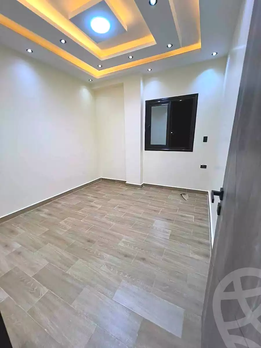 https://aqarmap.com.eg/ar/listing/7180009-for-sale-cairo-6th-of-october-hadaeq-october-ebni-betak-4