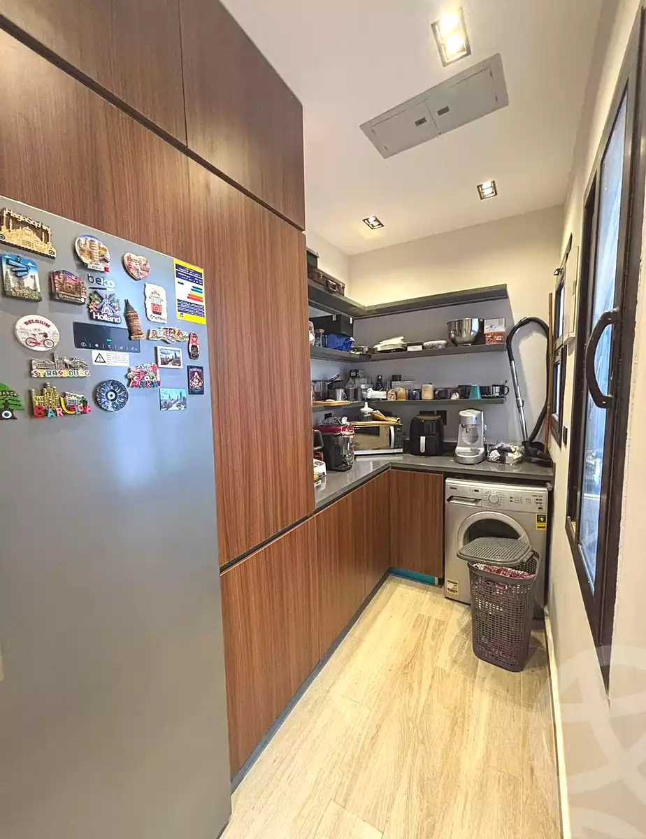 https://aqarmap.com.eg/ar/listing/7180130-for-rent-cairo-el-sheikh-zayed-city-compounds-kmbwnd-wyst-twn-swdyk