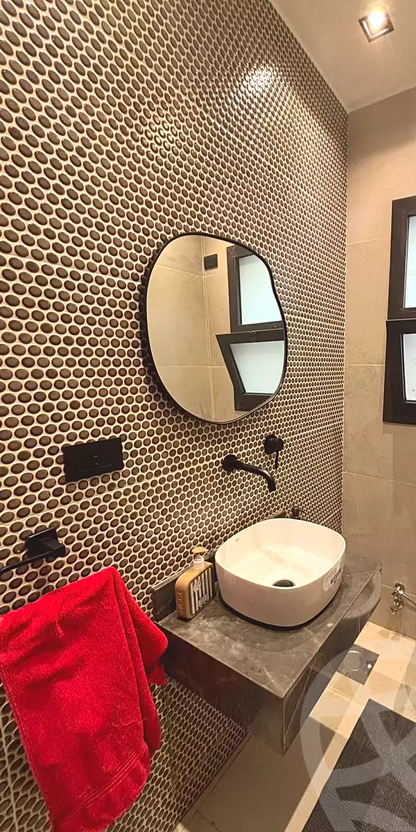 https://aqarmap.com.eg/ar/listing/7180130-for-rent-cairo-el-sheikh-zayed-city-compounds-kmbwnd-wyst-twn-swdyk