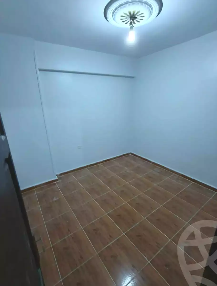 https://aqarmap.com.eg/en/listing/7179120-for-sale-alexandria-lsywf-el-falki