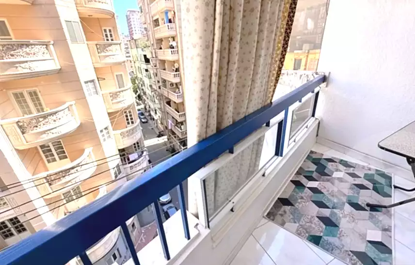 https://aqarmap.com.eg/ar/listing/7180740-for-sale-alexandria-ganaklis