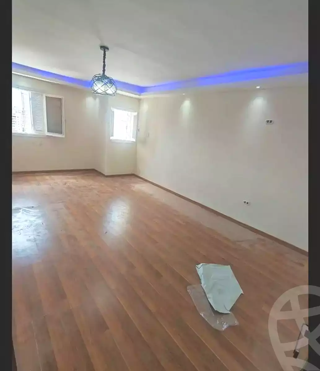 https://aqarmap.com.eg/ar/listing/7180798-for-sale-alexandria-al-agamy-el-hanouvel-kasr-al-quiri-st-1
