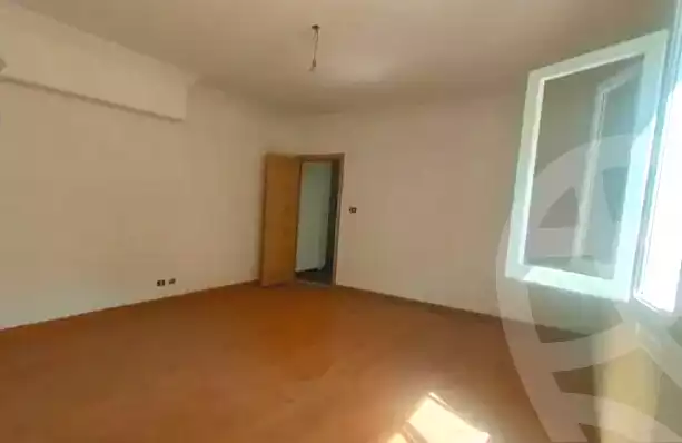 https://aqarmap.com.eg/en/listing/7180965-for-sale-alexandria-glim