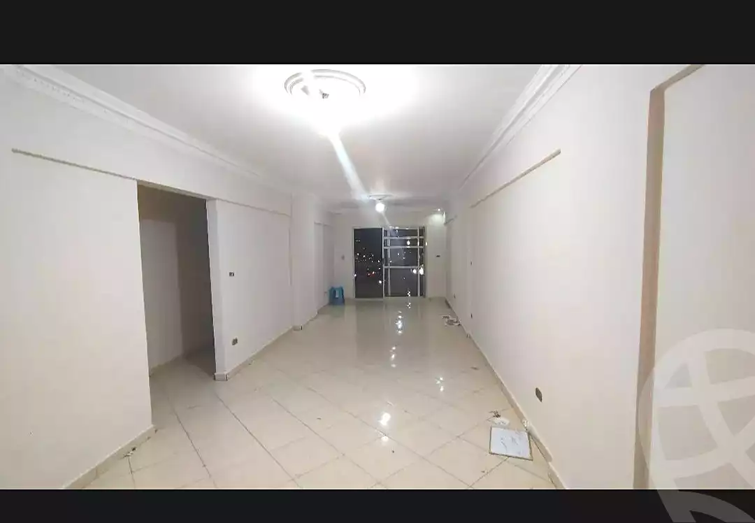 https://aqarmap.com.eg/ar/listing/7181042-for-rent-alexandria-moharram-bey