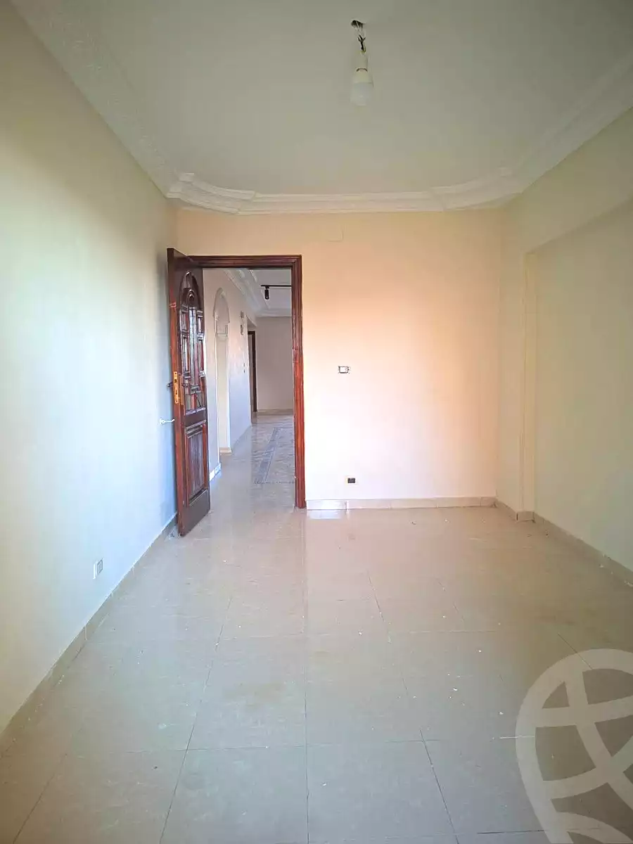 https://aqarmap.com.eg/ar/listing/7181124-for-sale-alexandria-al-agamy-el-hanouvel-al-haded-we-al-soulb-st