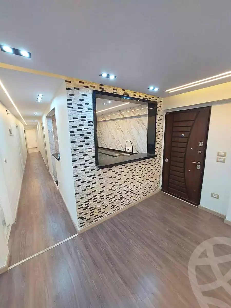 https://aqarmap.com.eg/ar/listing/7181441-for-sale-alexandria-miami-mahmoud-el-isawy-st