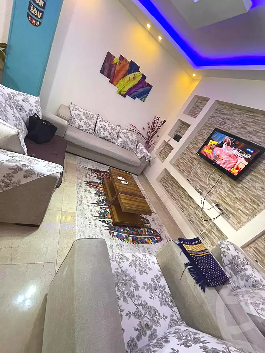 https://aqarmap.com.eg/ar/listing/7181992-for-rent-cairo-6th-of-october-el-ahyaa-neighborhood-2nd-mohammed-al-senousi-st