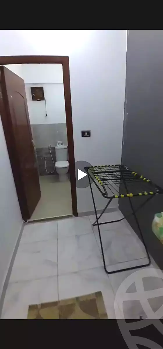 https://aqarmap.com.eg/en/listing/5404956-for-rent-cairo-6th-of-october-el-wahatt-road