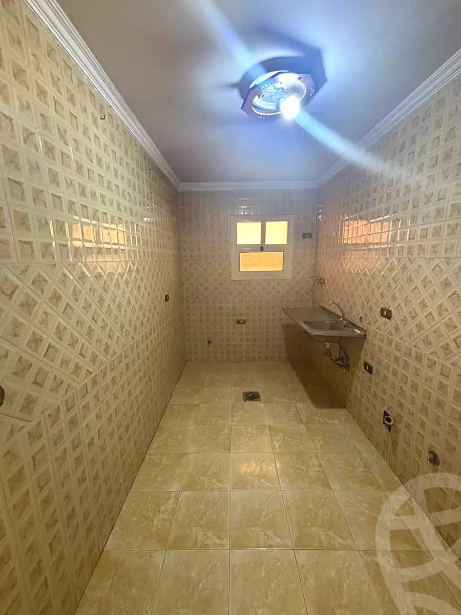 https://aqarmap.com.eg/ar/listing/7182041-for-sale-cairo-6th-of-october-el-ahyaa-neighborhood-1st-al-maahad