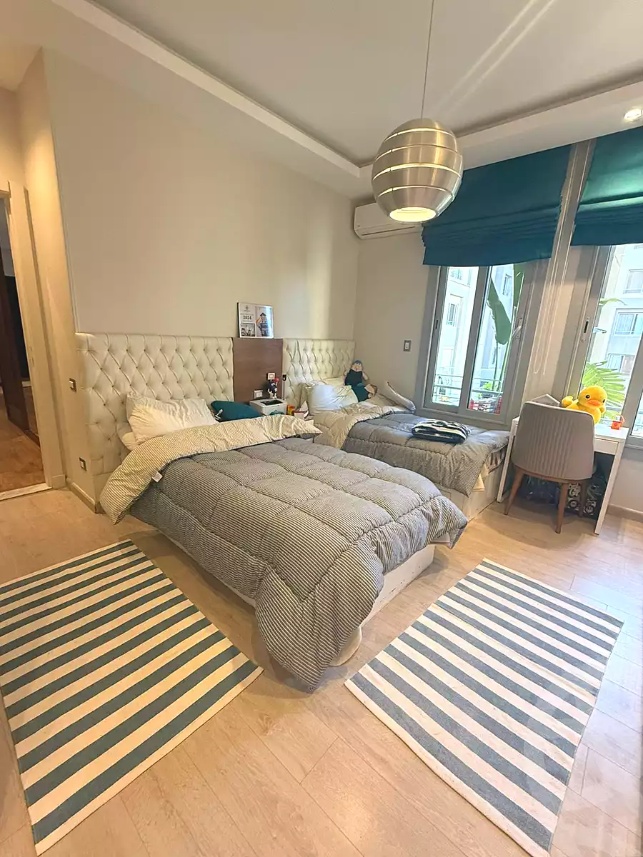 https://aqarmap.com.eg/ar/listing/7182245-for-sale-cairo-new-cairo-compounds-village-gate-mall-palm-hills