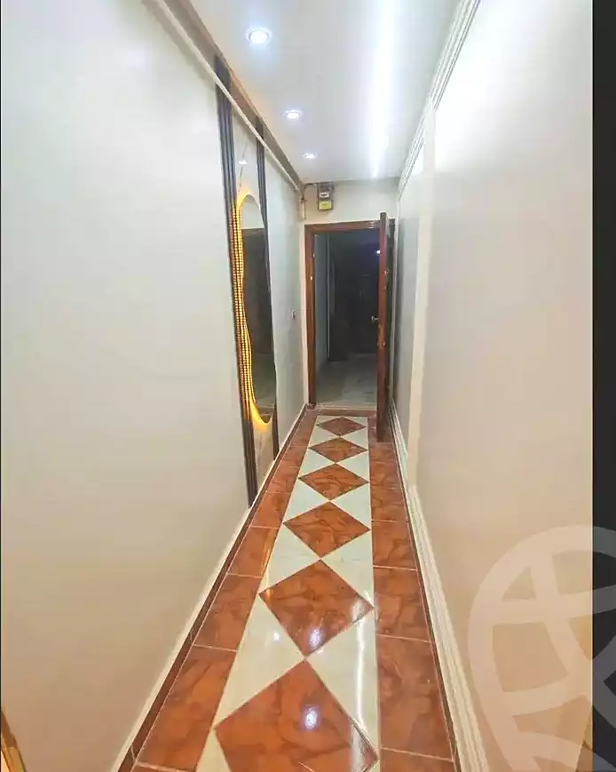 https://aqarmap.com.eg/en/listing/7182599-for-sale-alexandria-al-agamy-el-hanouvel-radwan-st
