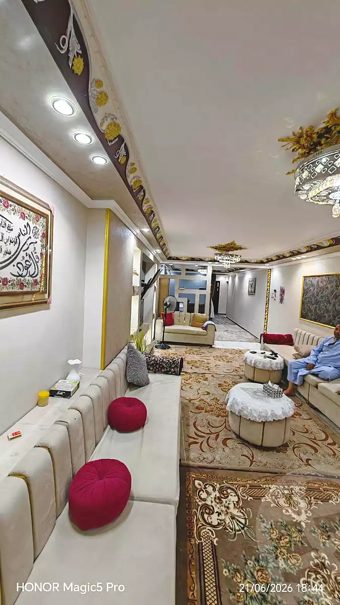 https://aqarmap.com.eg/ar/listing/7182796-for-sale-cairo-helwan-helwan-el-sharkeya-abd-el-rahman-pasha-st